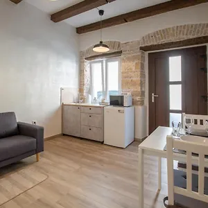 Apartment Nesatcium, Pula